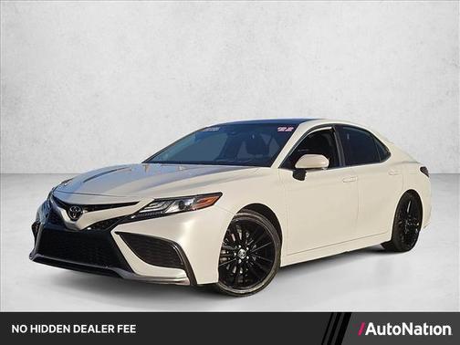 Wind Chill Pearl 2022 Toyota Camry XSE