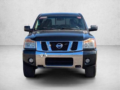 2012 Nissan Titan SV