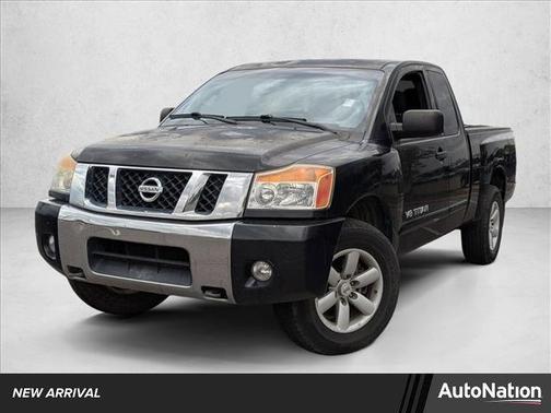 2012 Nissan Titan SV
