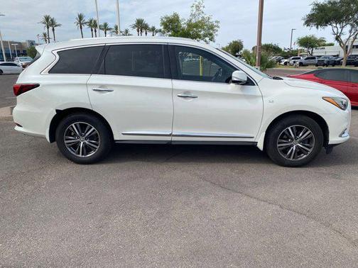 Majestic White 2016 INFINITI QX60 Base