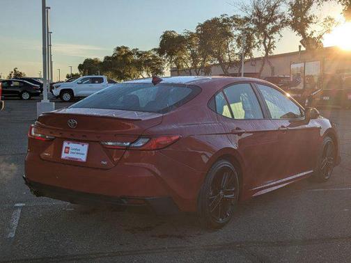 2025 Toyota Camry SE