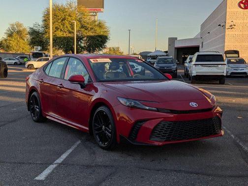 2025 Toyota Camry SE