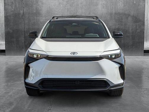 2025 Toyota bZ4X XLE