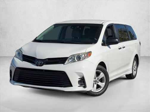 2020 Toyota Sienna SE