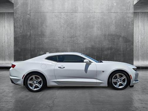 2021 Chevrolet Camaro 1LT
