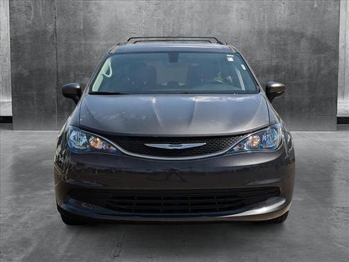 2021 Chrysler Voyager LXI