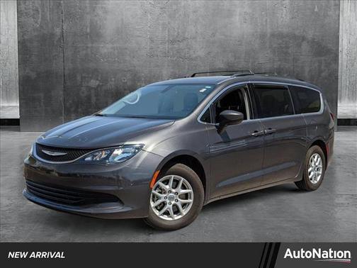 2021 Chrysler Voyager LXI