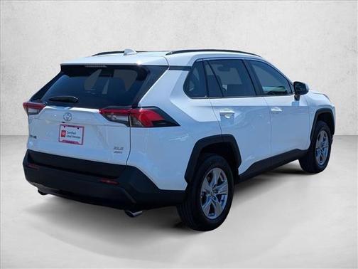 Ice Cap 2025 Toyota RAV4 XLE