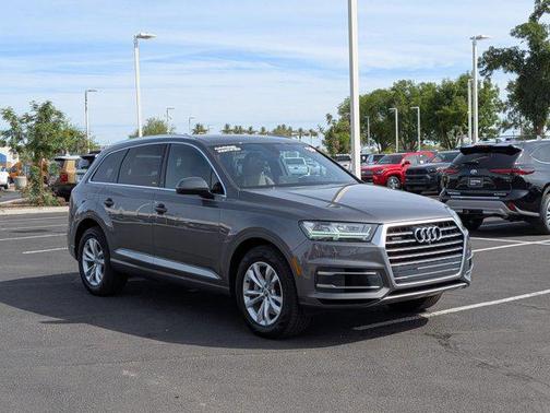 White 2019 Audi Q7 55 Premium Plus