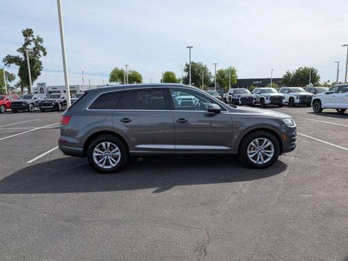 White 2019 Audi Q7 55 Premium Plus