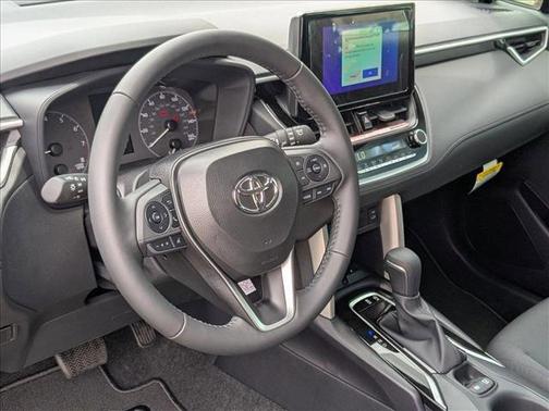 2025 Toyota Corolla Cross LE