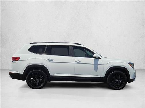 Pure White 2023 Volkswagen Atlas 3.6L SE w/Technology