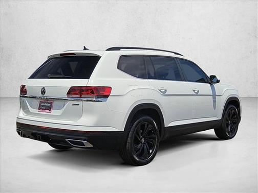 Pure White 2023 Volkswagen Atlas 3.6L SE w/Technology