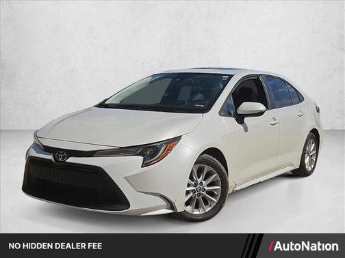 Blizzard Pearl 2020 Toyota Corolla LE
