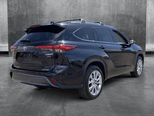 2020 Toyota Highlander Hybrid Limited