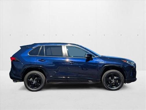 2021 Toyota RAV4 Hybrid SE