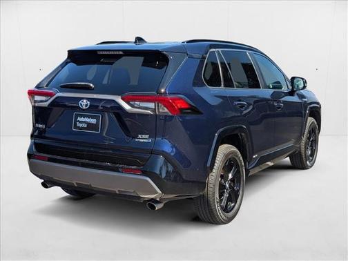 2021 Toyota RAV4 Hybrid SE
