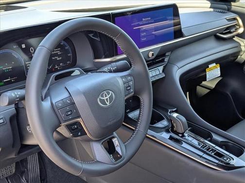 2026 Toyota Crown Platinum