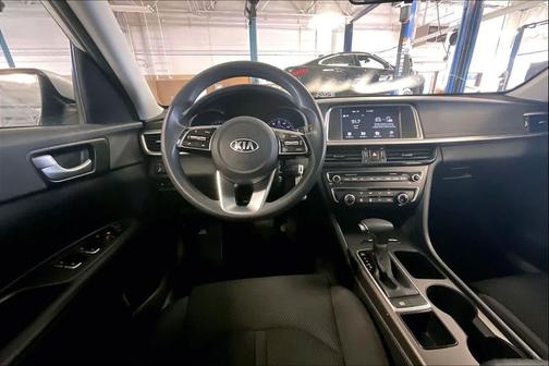 Sparkling Silver 2019 Kia Optima LX