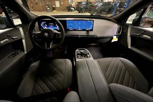 2026 BMW iX xDrive45