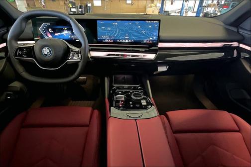 2025 BMW i5 eDrive40