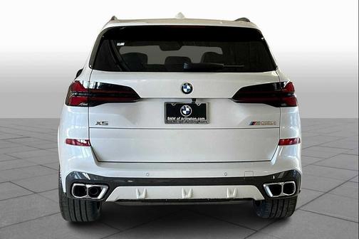 2026 BMW X5 M60i