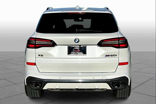 2021 BMW X5 M50i