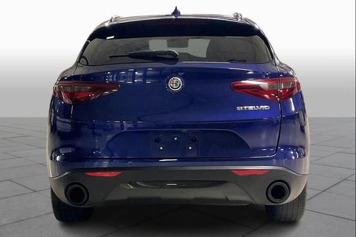 2022 Alfa Romeo Stelvio Sprint