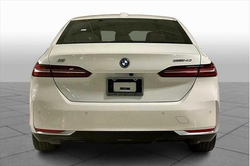 2024 BMW i5 eDrive40