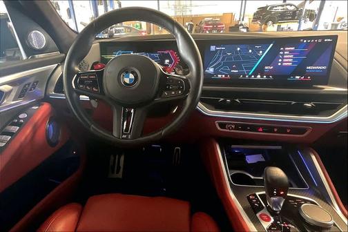 Mineral White Metallic 2024 BMW XM Sports Activity Vehicle