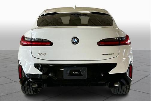 2024 BMW X4 xDrive30i