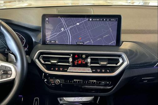 2024 BMW X4 xDrive30i