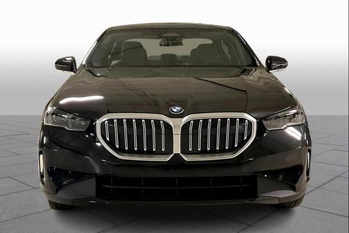 2025 BMW 530 i