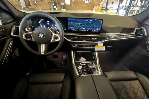 2026 BMW X6 xDrive40i