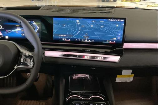 2025 BMW i5 eDrive40