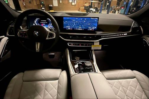 2026 BMW X6 xDrive40i