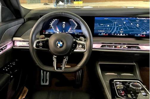 2024 BMW 740 i
