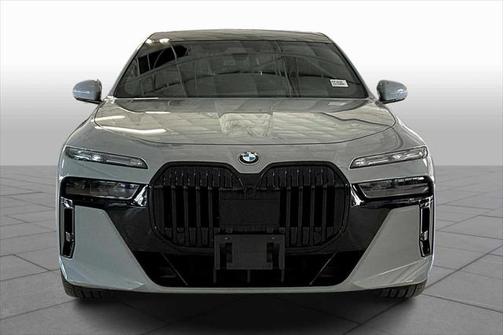 2024 BMW 740 i