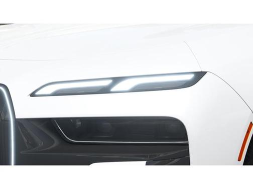 2025 BMW 750e i xDrive