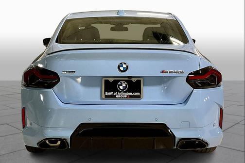 2026 BMW M240 i xDrive