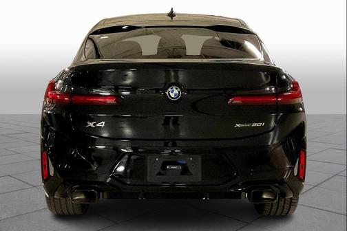 2024 BMW X4 xDrive30i