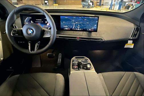 2026 BMW iX xDrive60