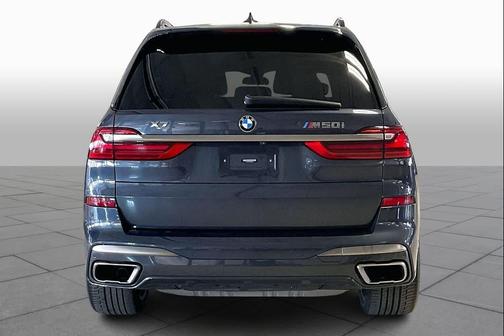 2021 BMW X7 M50i