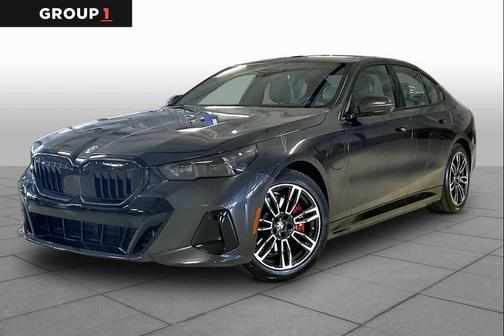 Dark Graphite Metallic 2026 BMW 550e xDrive