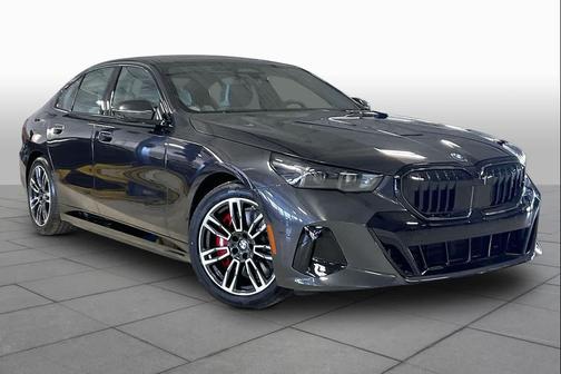 Dark Graphite Metallic 2026 BMW 550e xDrive