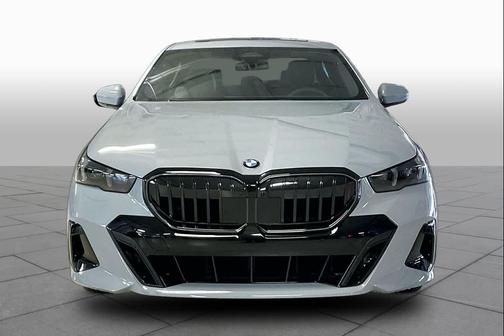 Brooklyn Grey Metallic 2026 BMW 540 xDrive