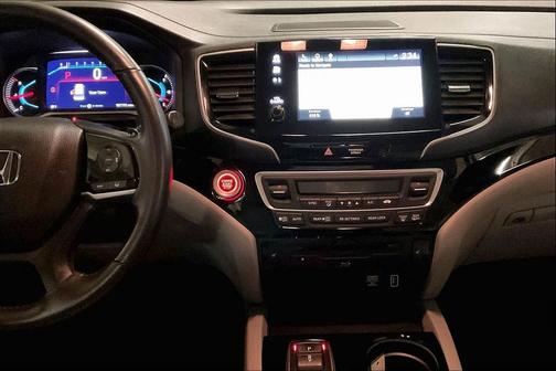 2019 Honda Pilot Touring 8-Passenger