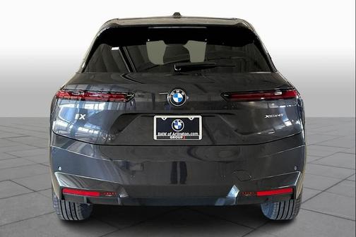 2026 BMW iX xDrive45