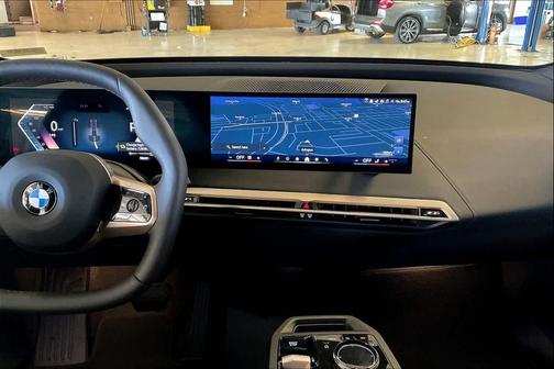 2026 BMW iX xDrive45