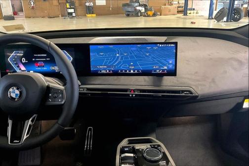 2026 BMW iX xDrive60
